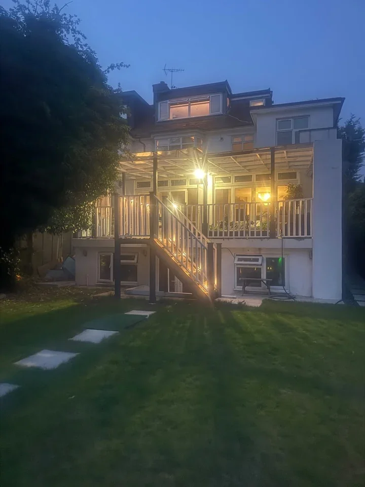 Room Deansway in Greater London