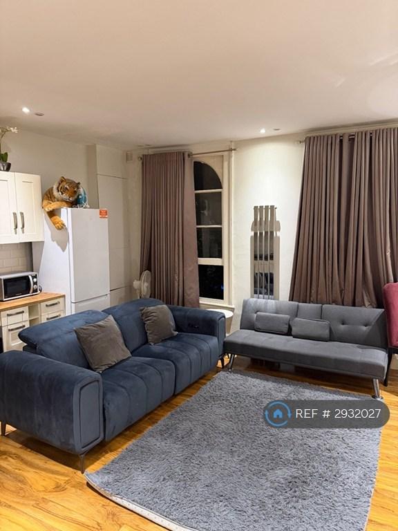 Flat Elgin Avenue in City of Westminster
