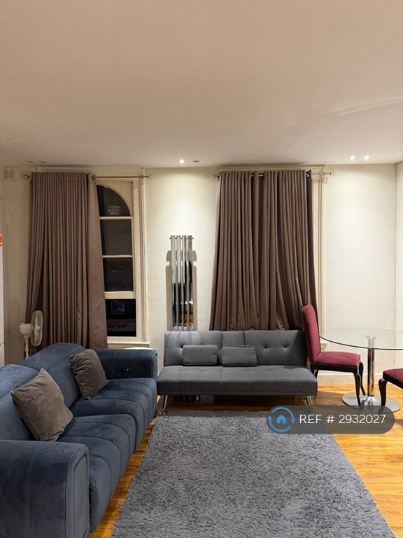 Flat Elgin Avenue in City of Westminster