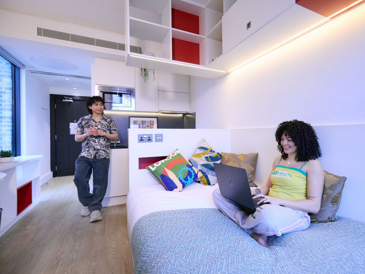 Room Tinworth Street in Greater London