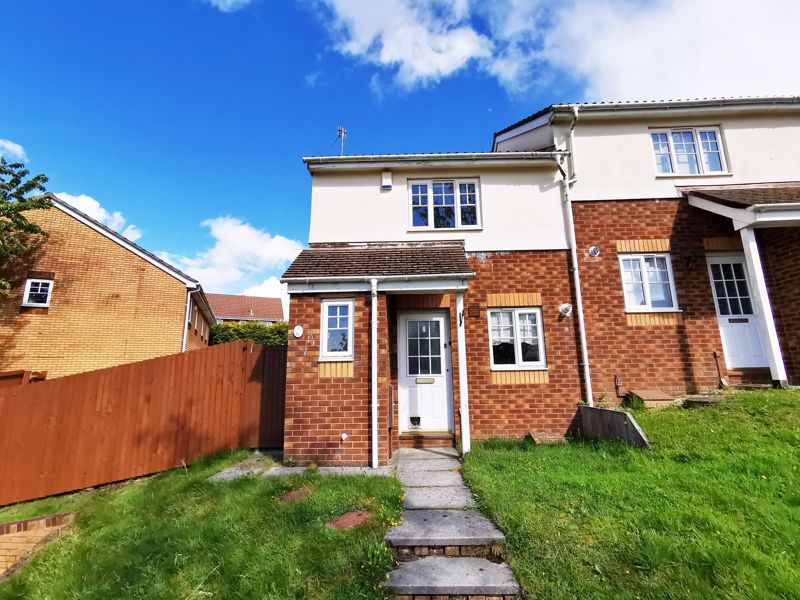 House Ffordd Erw in Caerphilly