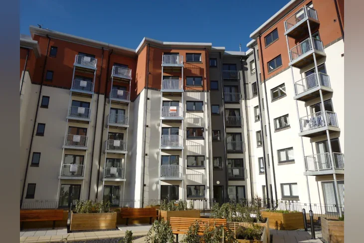Flat Lochend Park View in City of Edinburgh