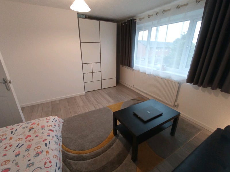 Room Pennine Road in Chorley