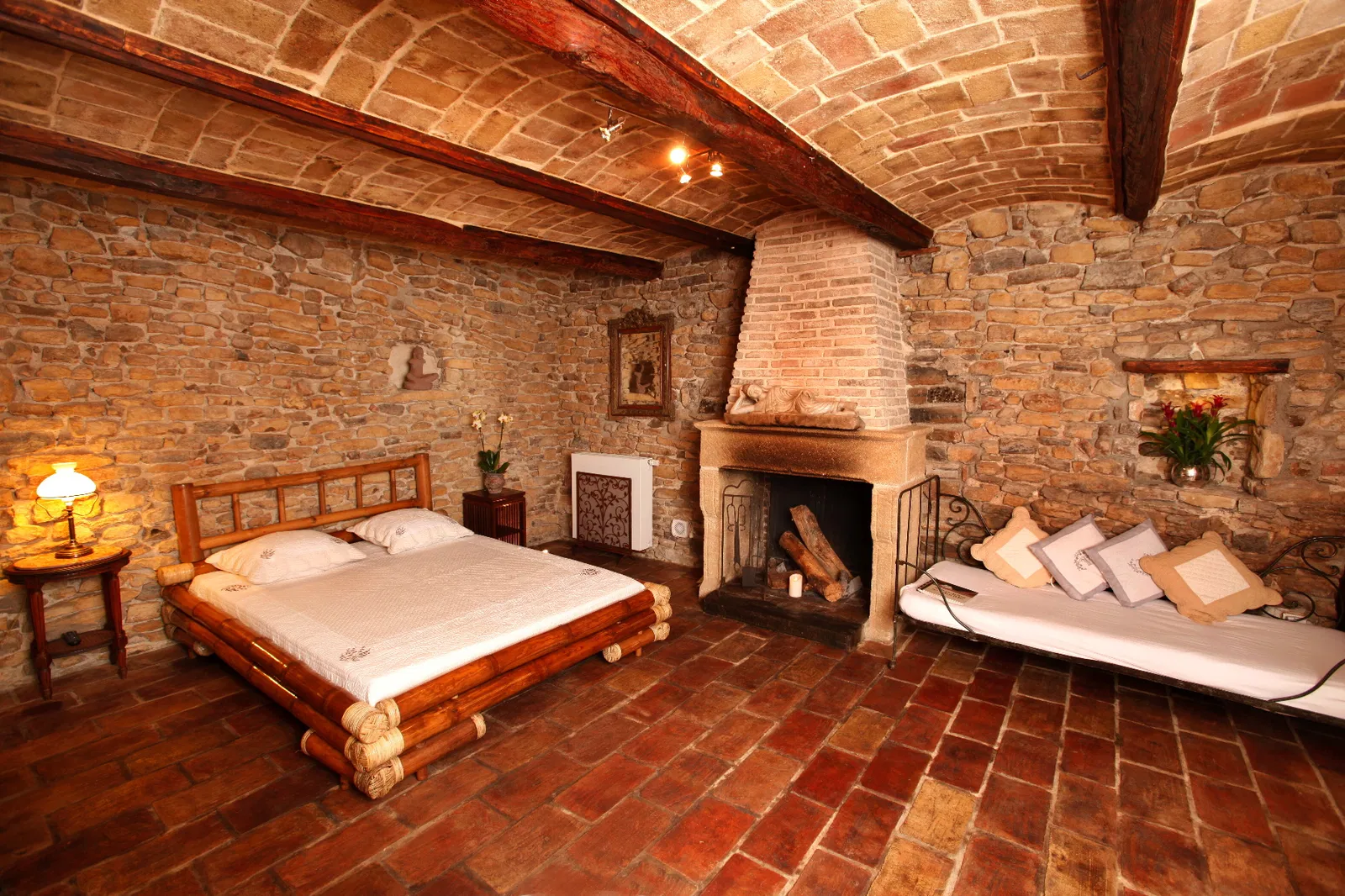 Room Route du Mas Alphonse in Aigremont