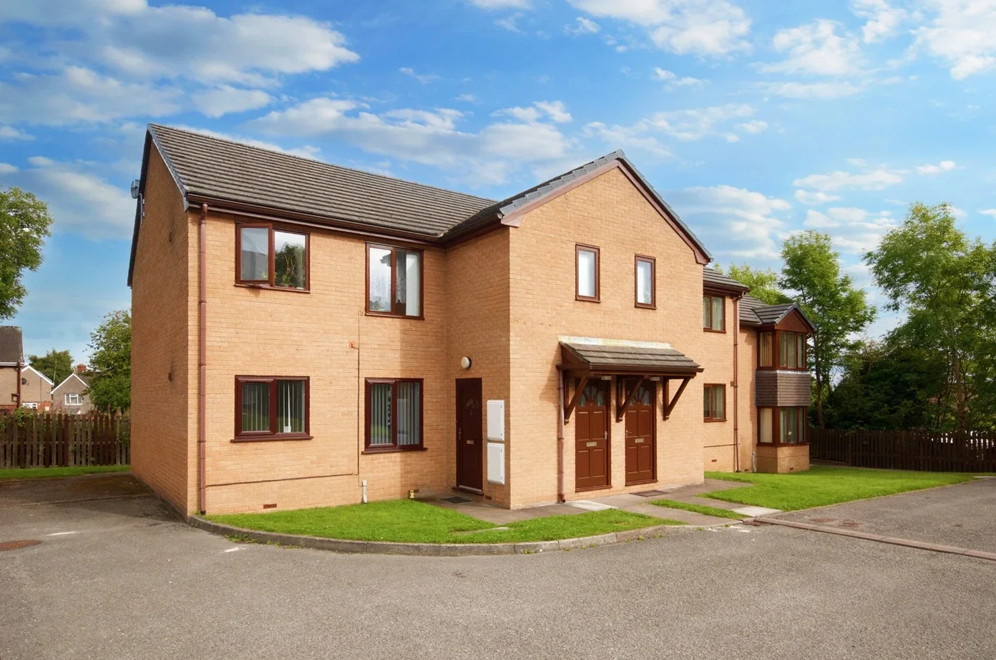 Flat Mwyn Ffordd in Minera