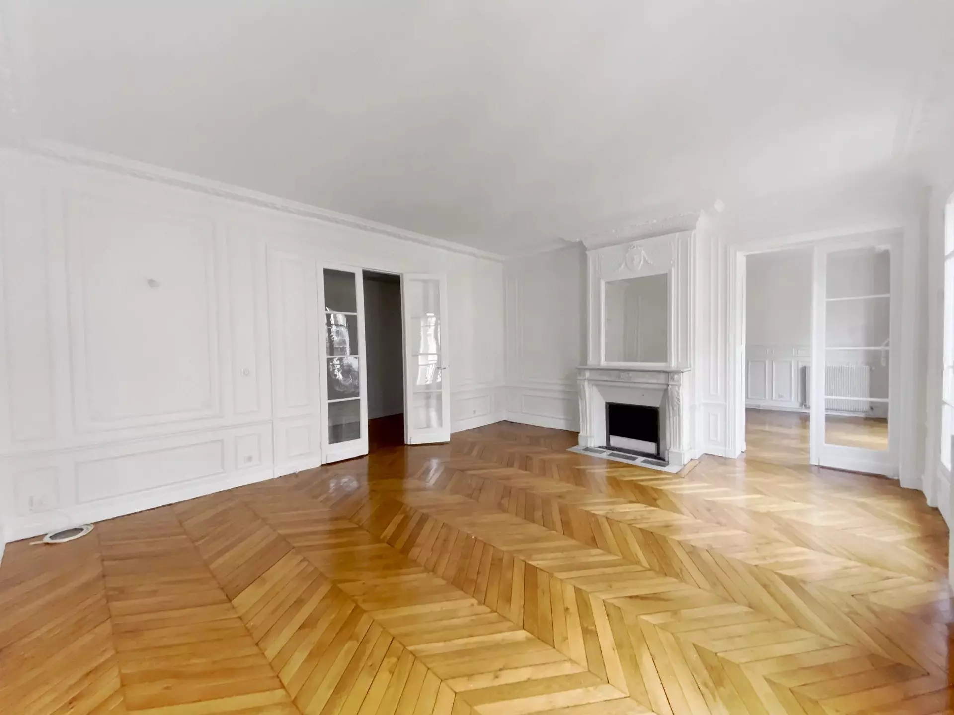 Flat Rue Descombes in Paris