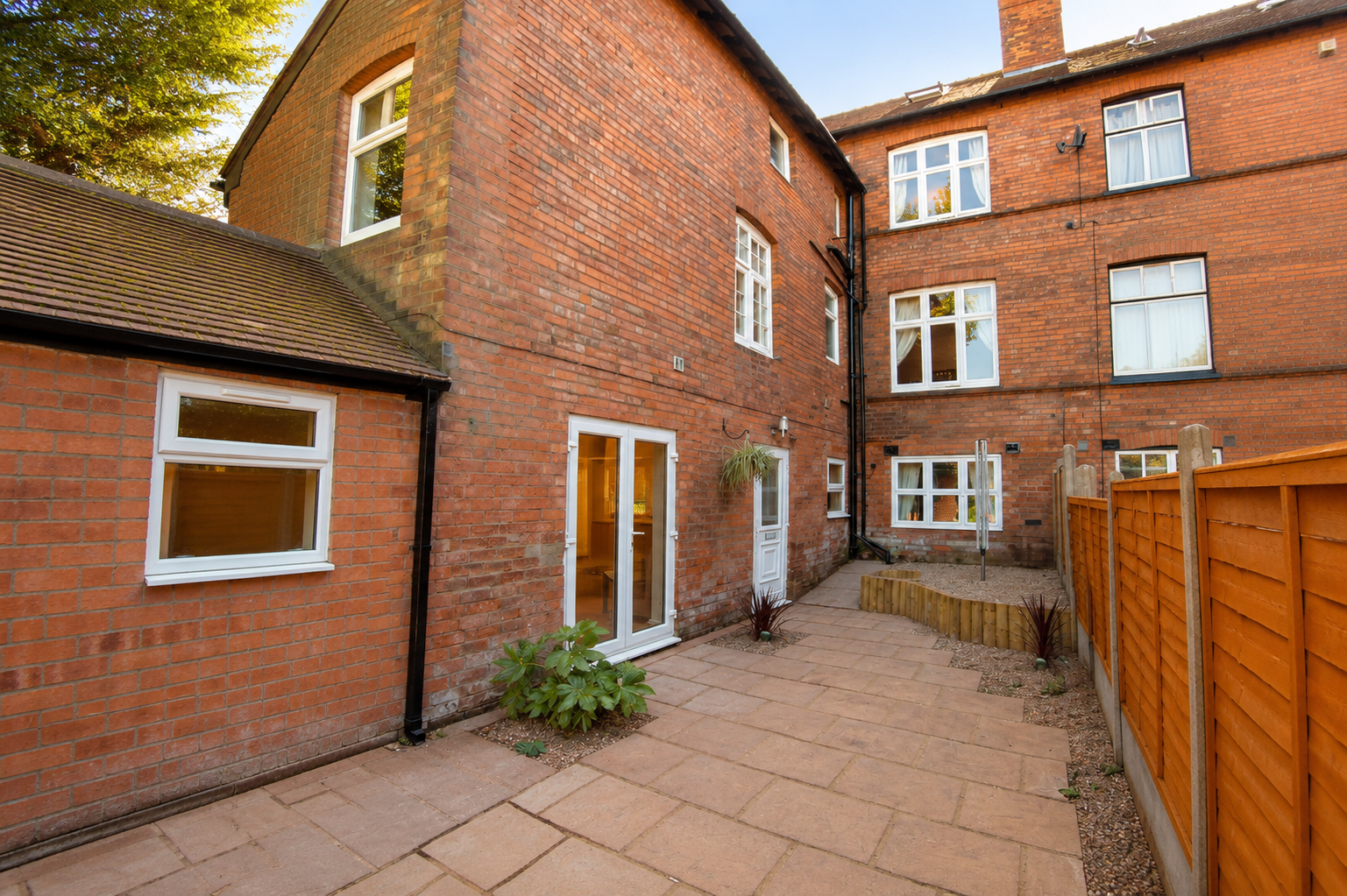 Flat Coleshill Street in Birmingham