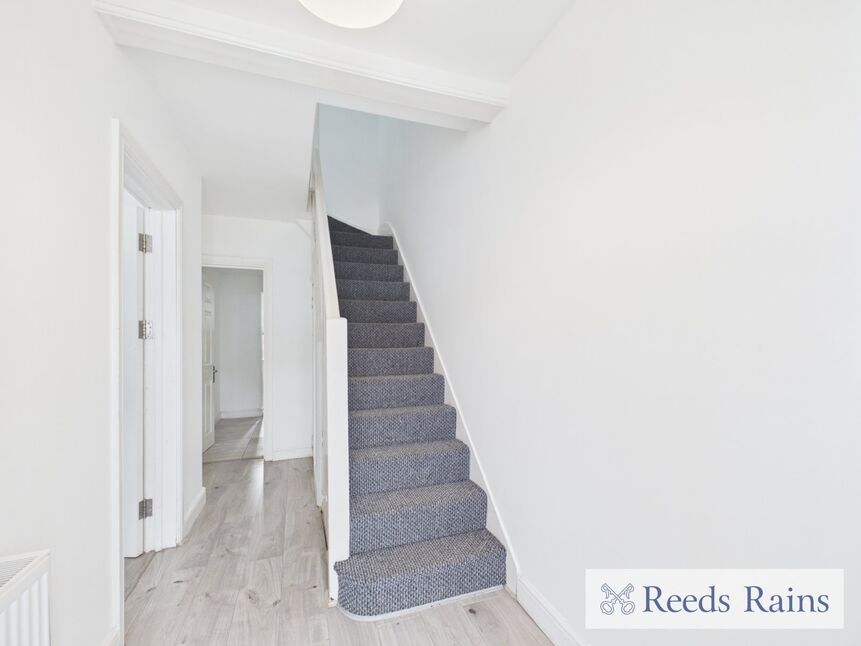 House Seymer Road in Greater London