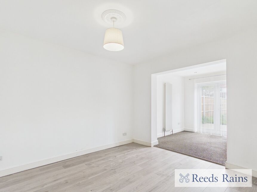 House Seymer Road in Greater London