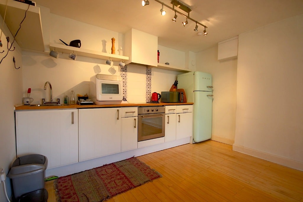 Flat Leamington Terrace in City of Edinburgh