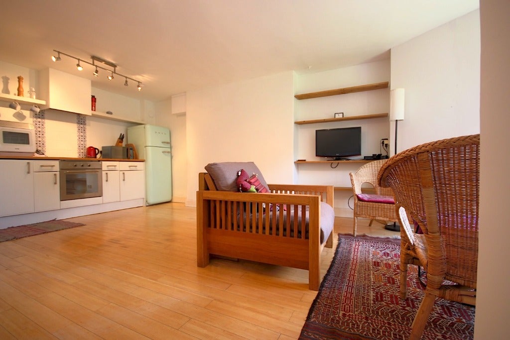 Flat Leamington Terrace in City of Edinburgh
