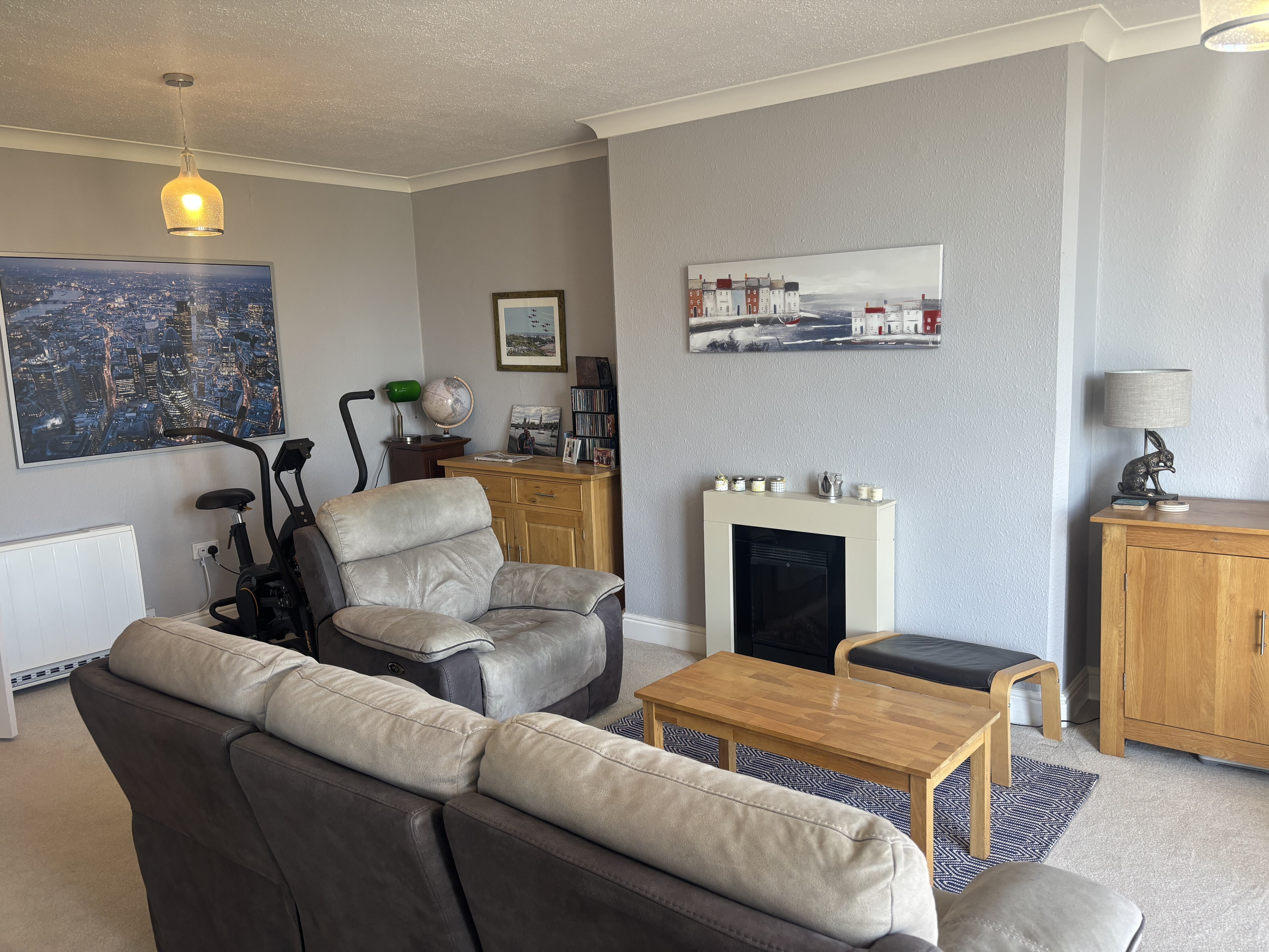 Flat Esplanade in Scarborough