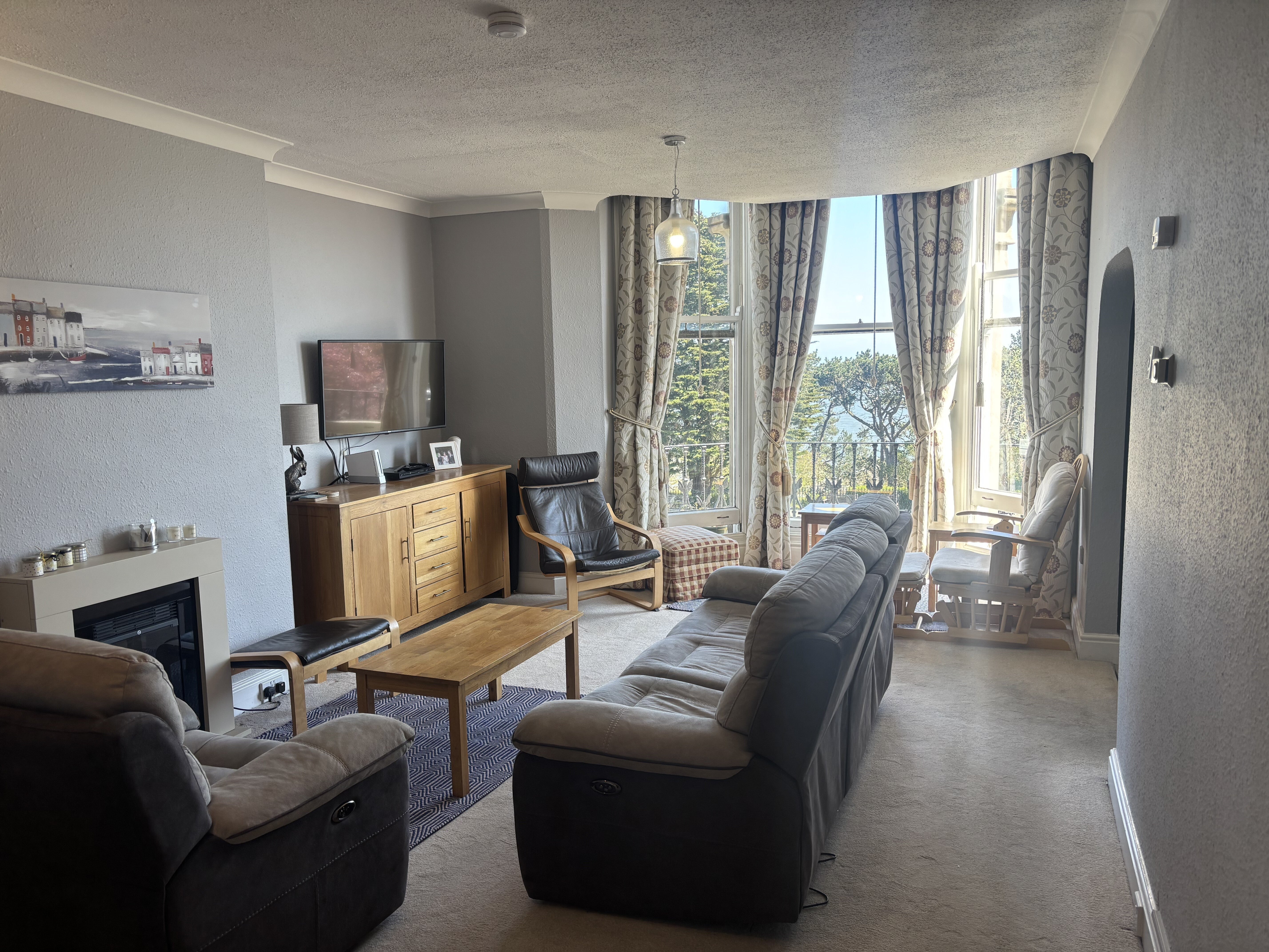 Flat Esplanade in Scarborough