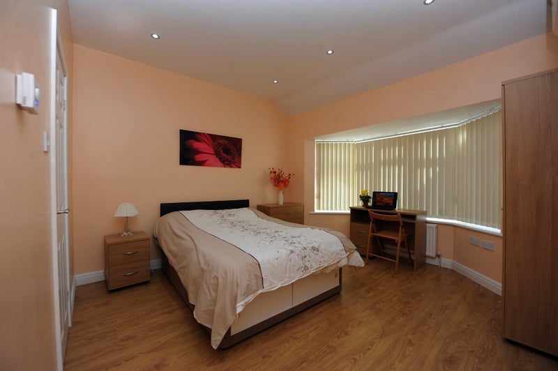 Room Edge Lane Drive in Liverpool