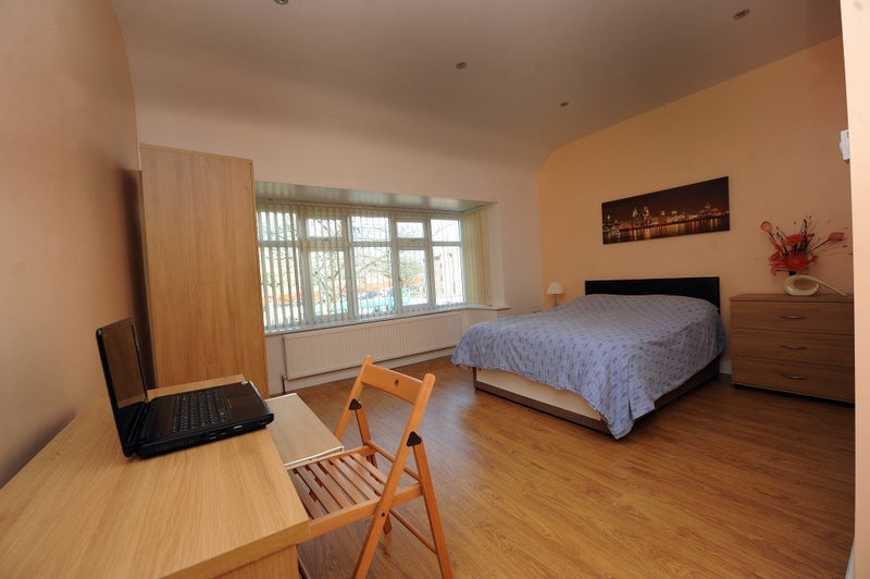 Room Edge Lane Drive in Liverpool