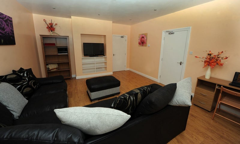 Room Edge Lane Drive in Liverpool