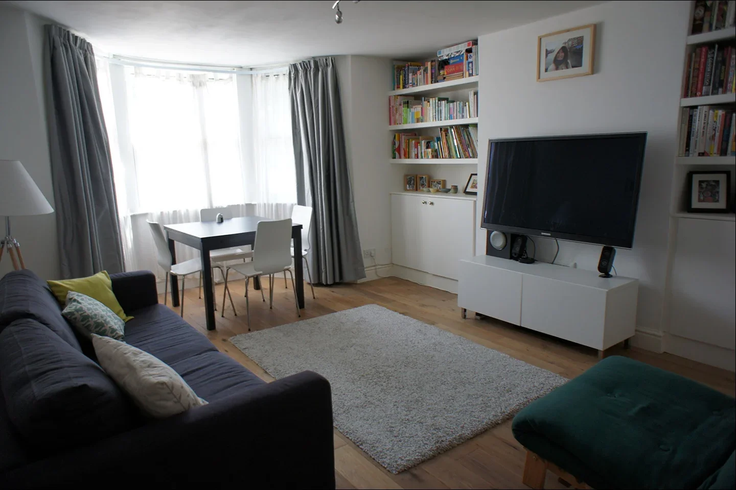 Flat Whatman Road in Greater London