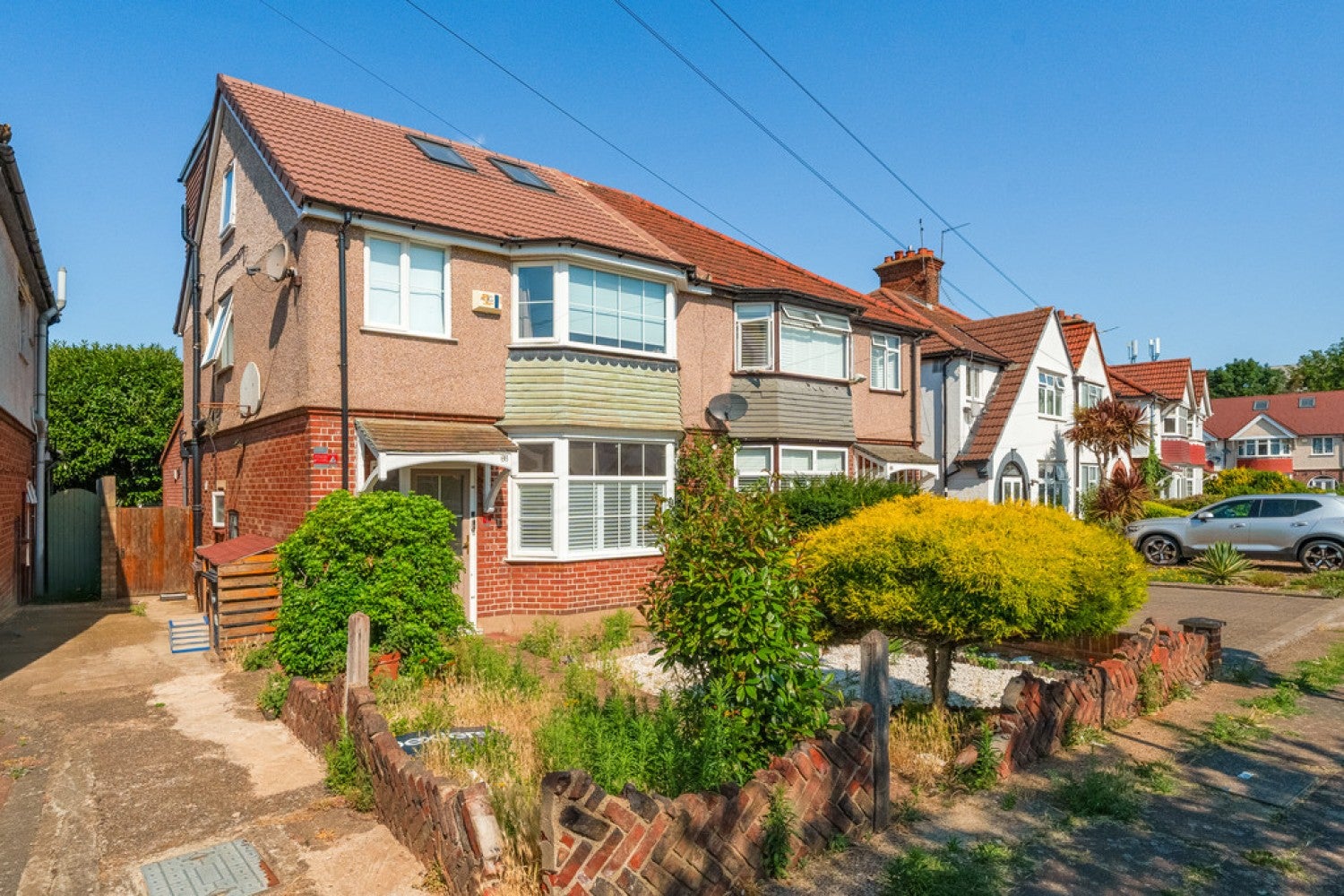 House Meadow Waye in Greater London