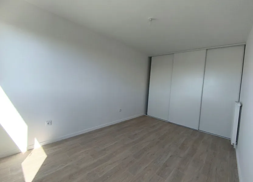 Flat Rue Lucie Aubrac in Évry-Courcouronnes
