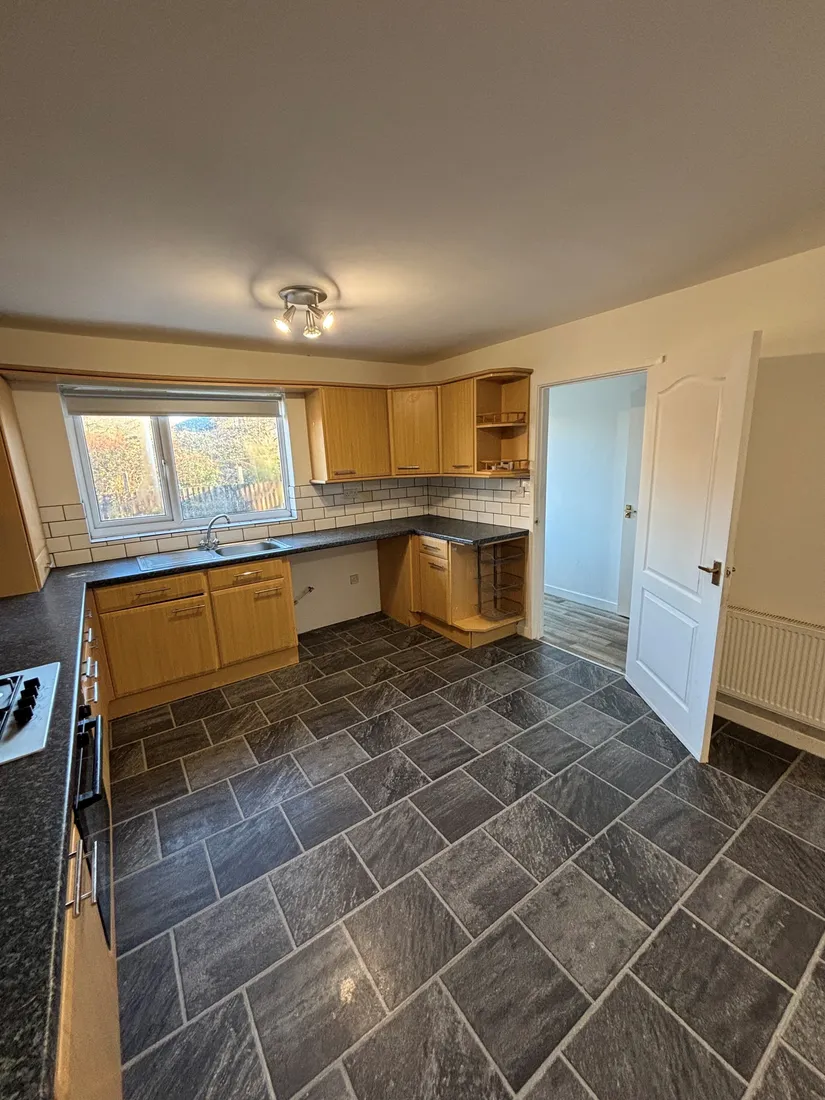 House Tawe Place in Clydach
