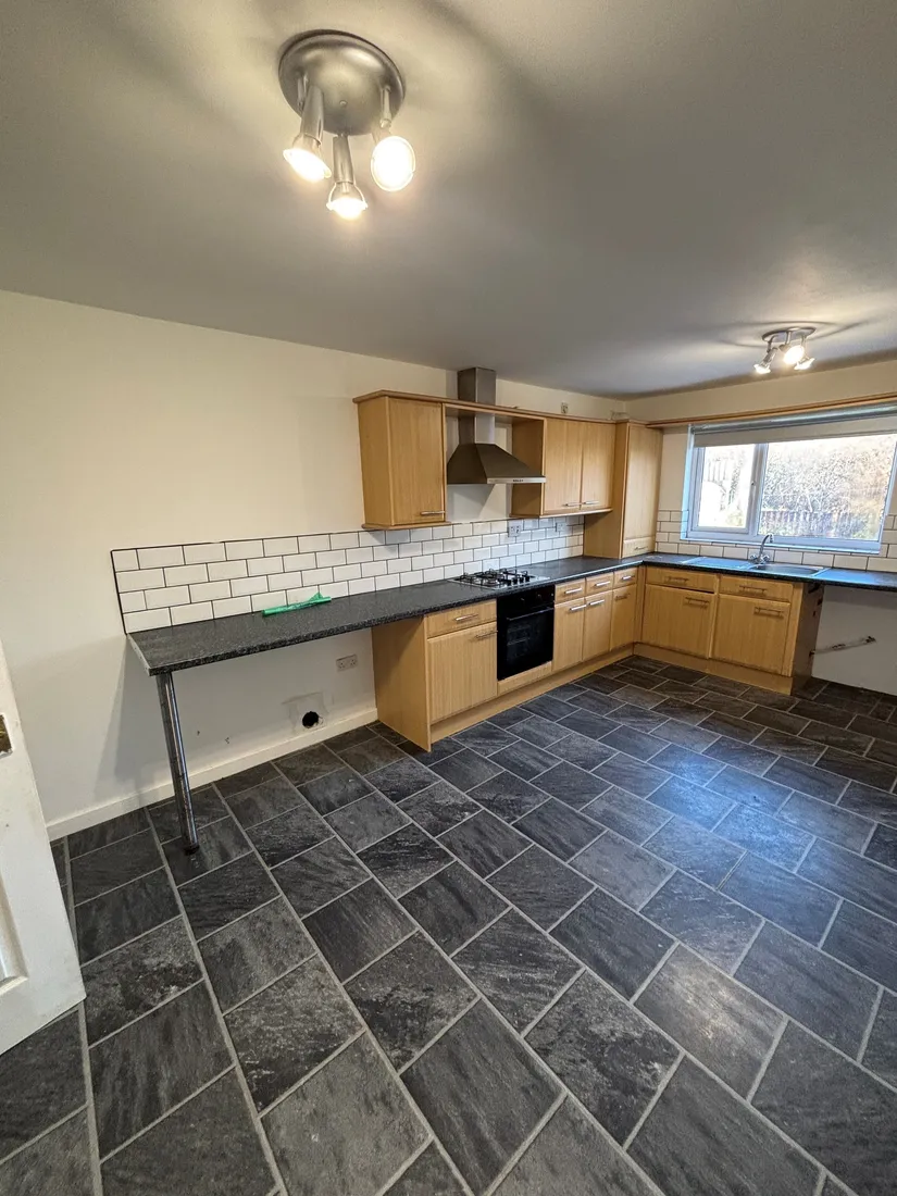 House Tawe Place in Clydach
