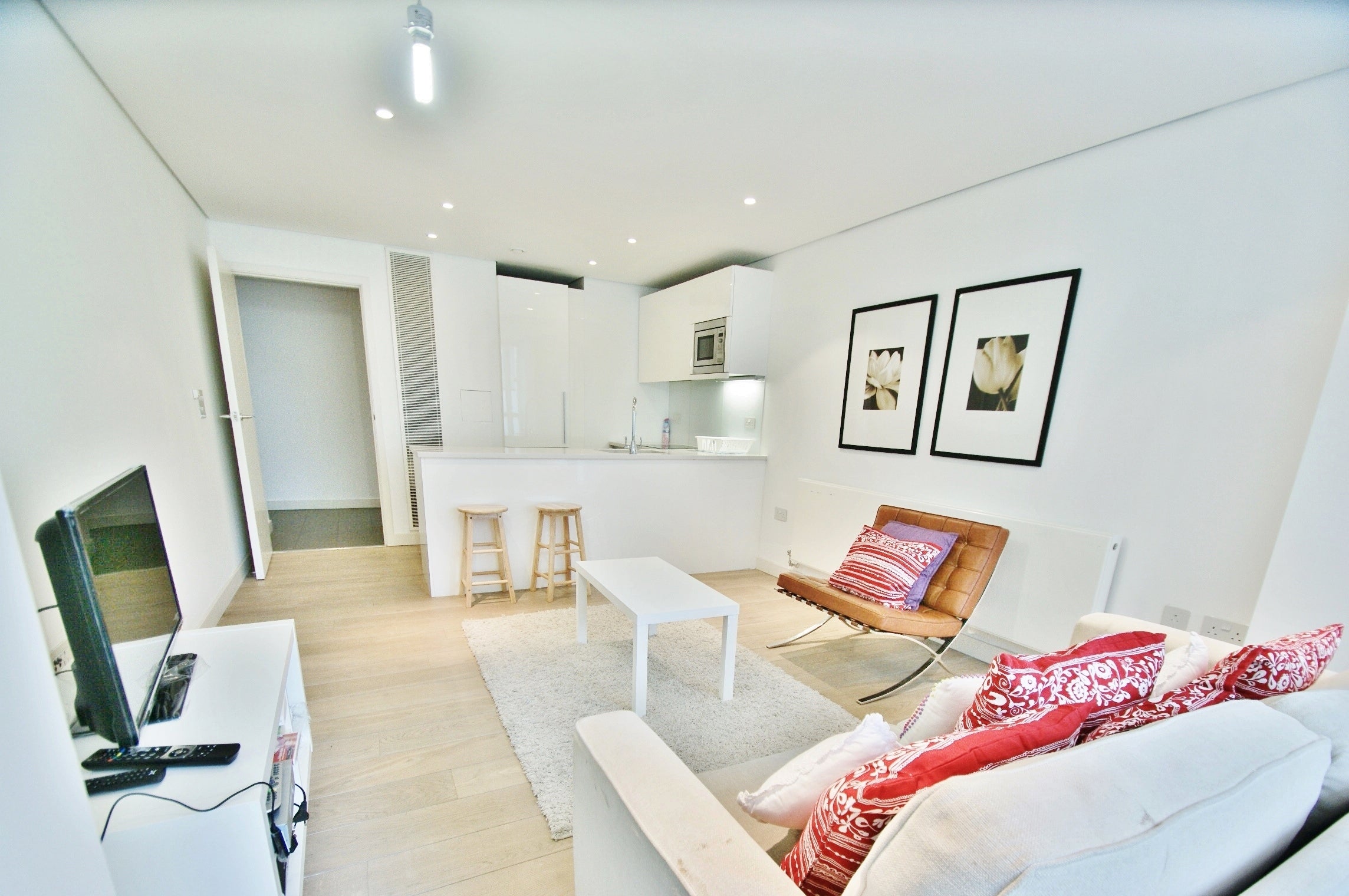Flat Merchant Square in London