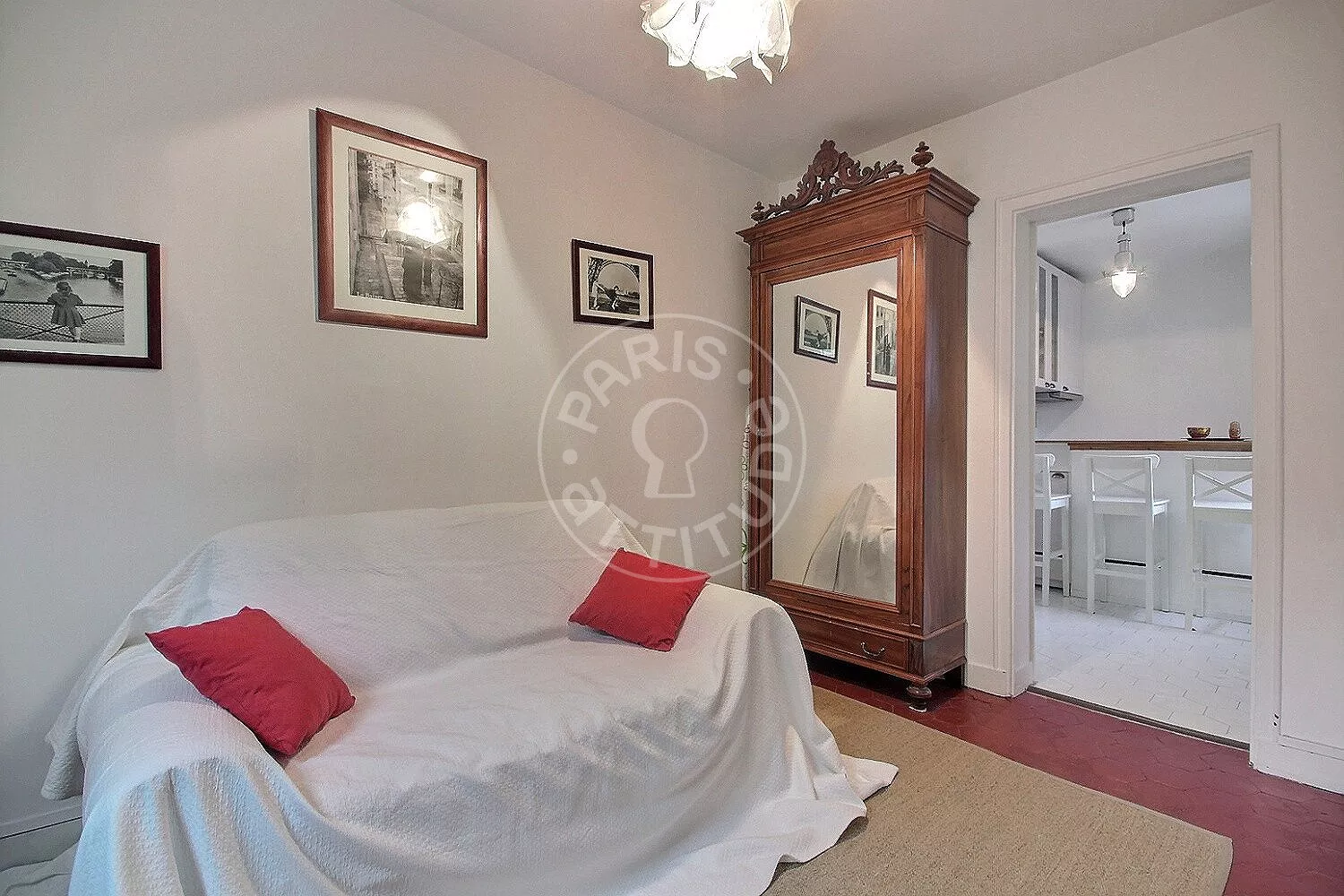 Flat Rue Weber in Paris