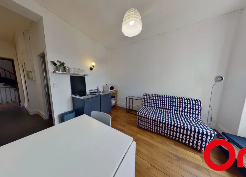 Flat Cours Émile Zola in Villeurbanne
