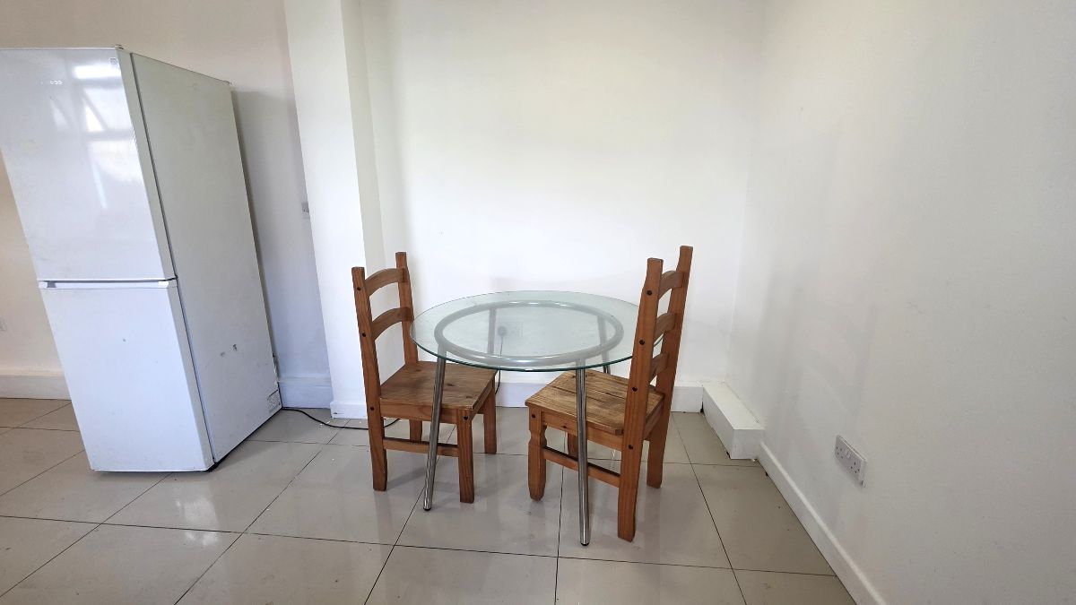 Flat Moy Road in Cardiff