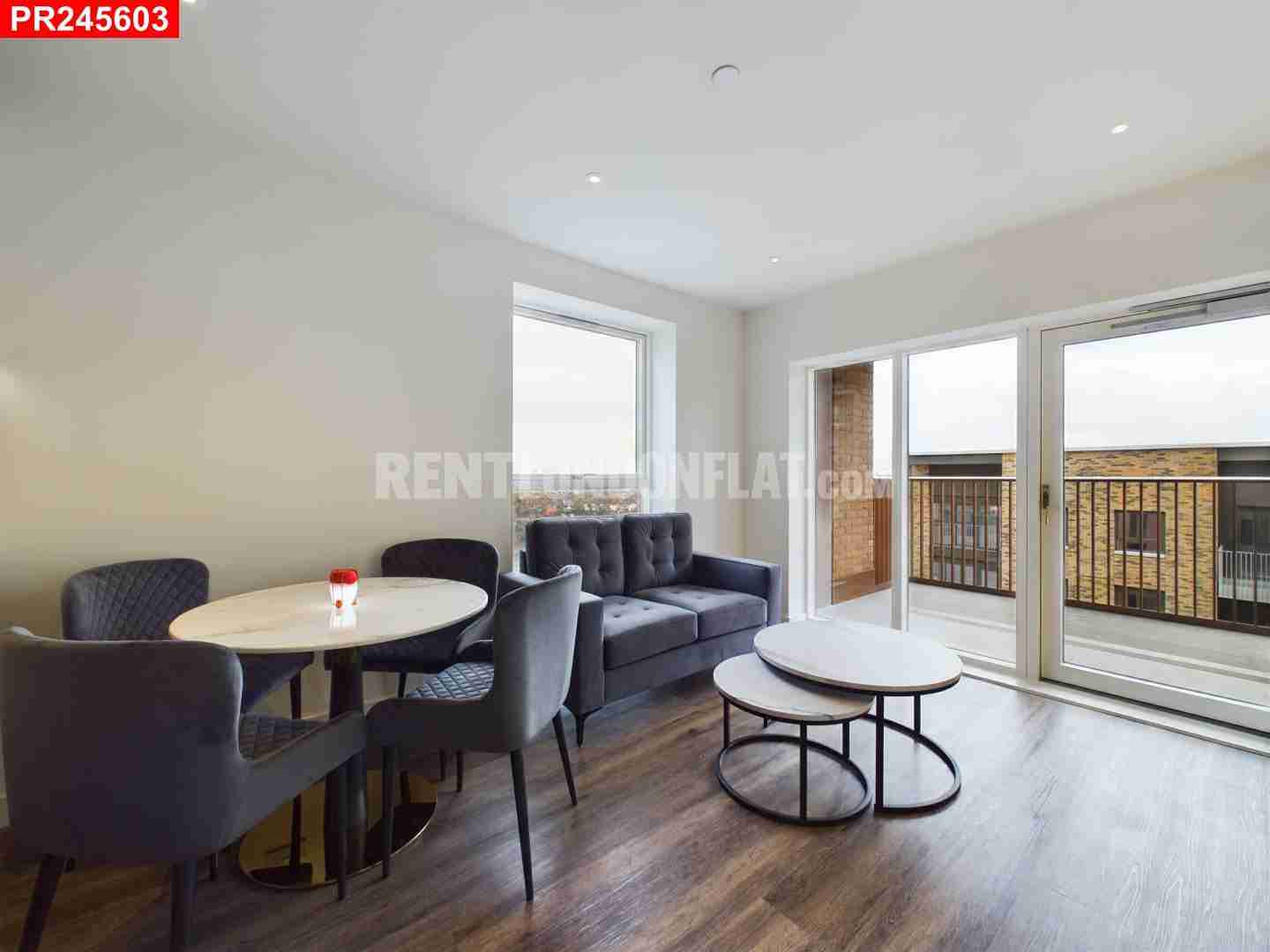 Flat Mary Neuner Road in Greater London