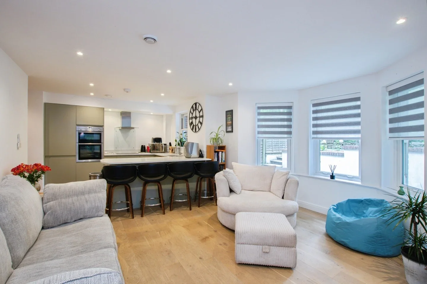Flat Meyrick Park Crescent in Bournemouth
