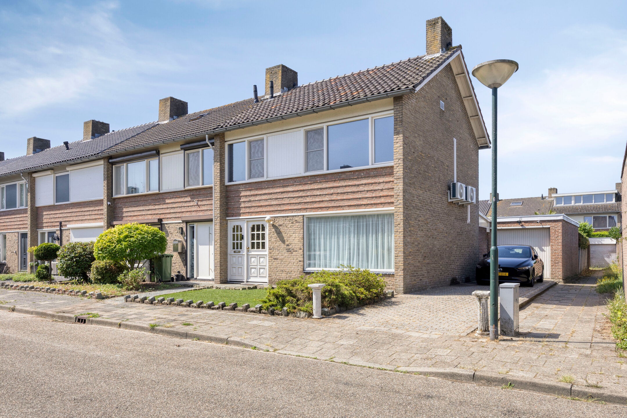Huis Leliestraat 1 in Maarheeze