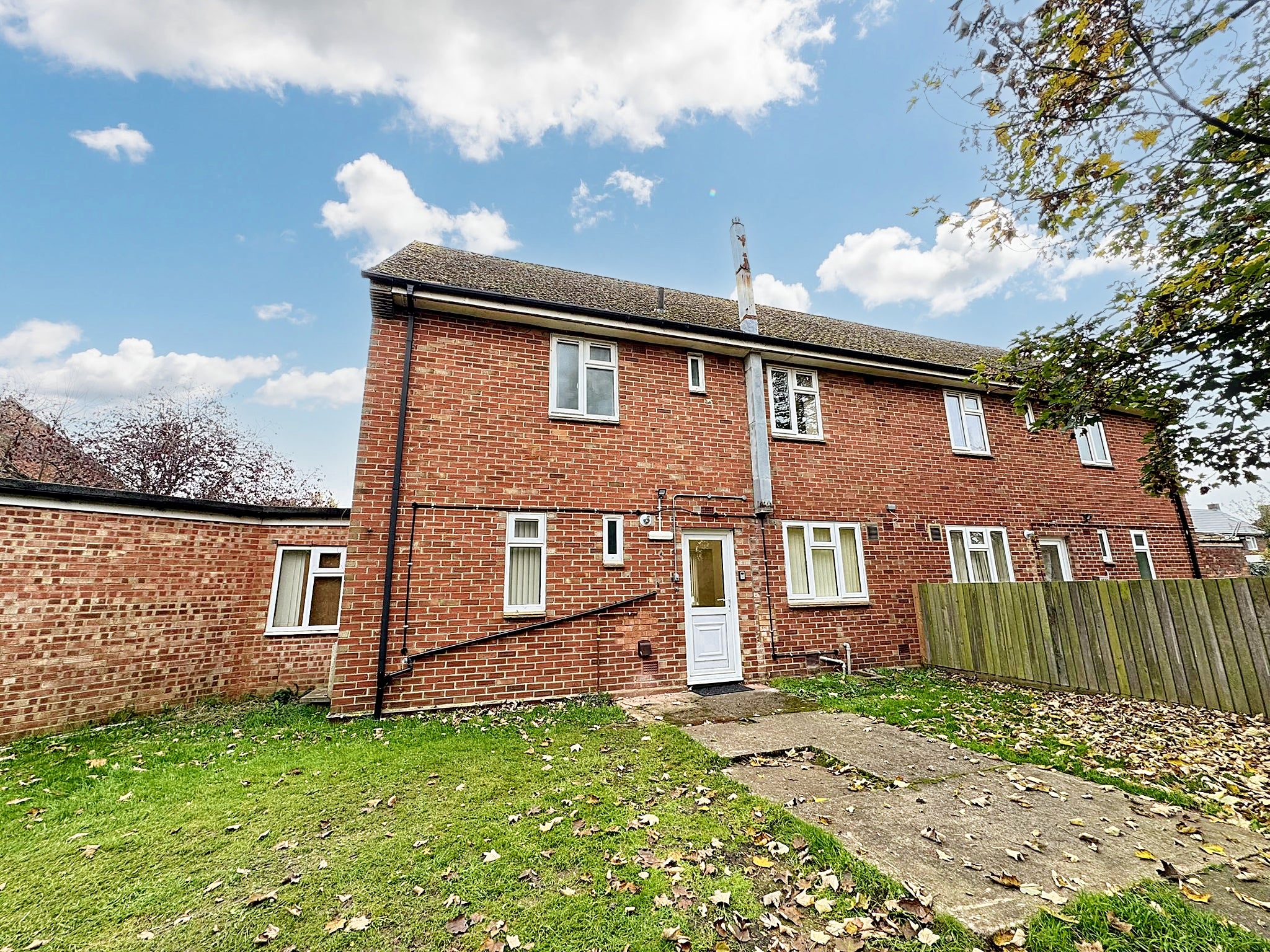Flat Montague Road in Huntingdonshire