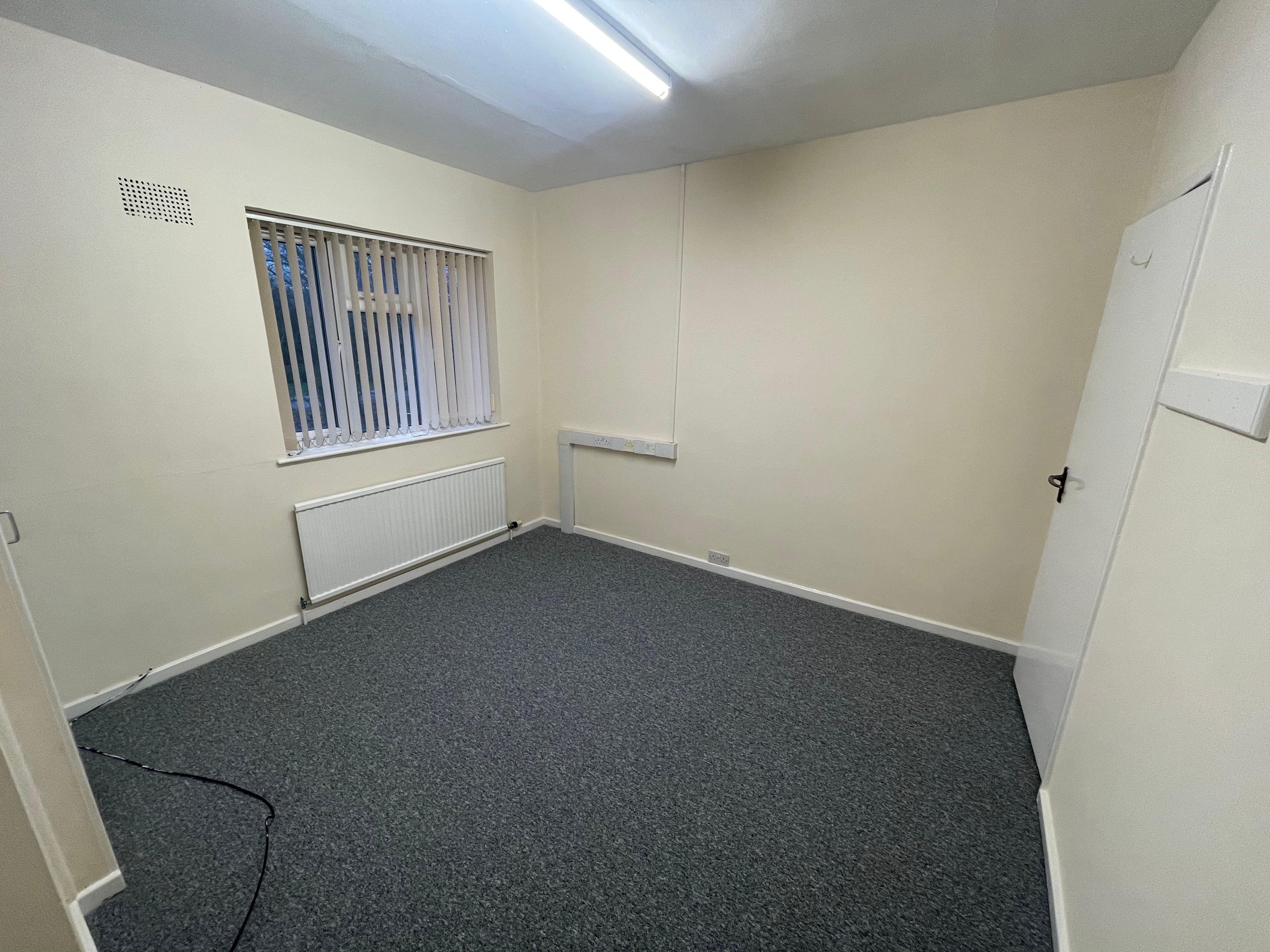 Flat Montague Road in Huntingdonshire