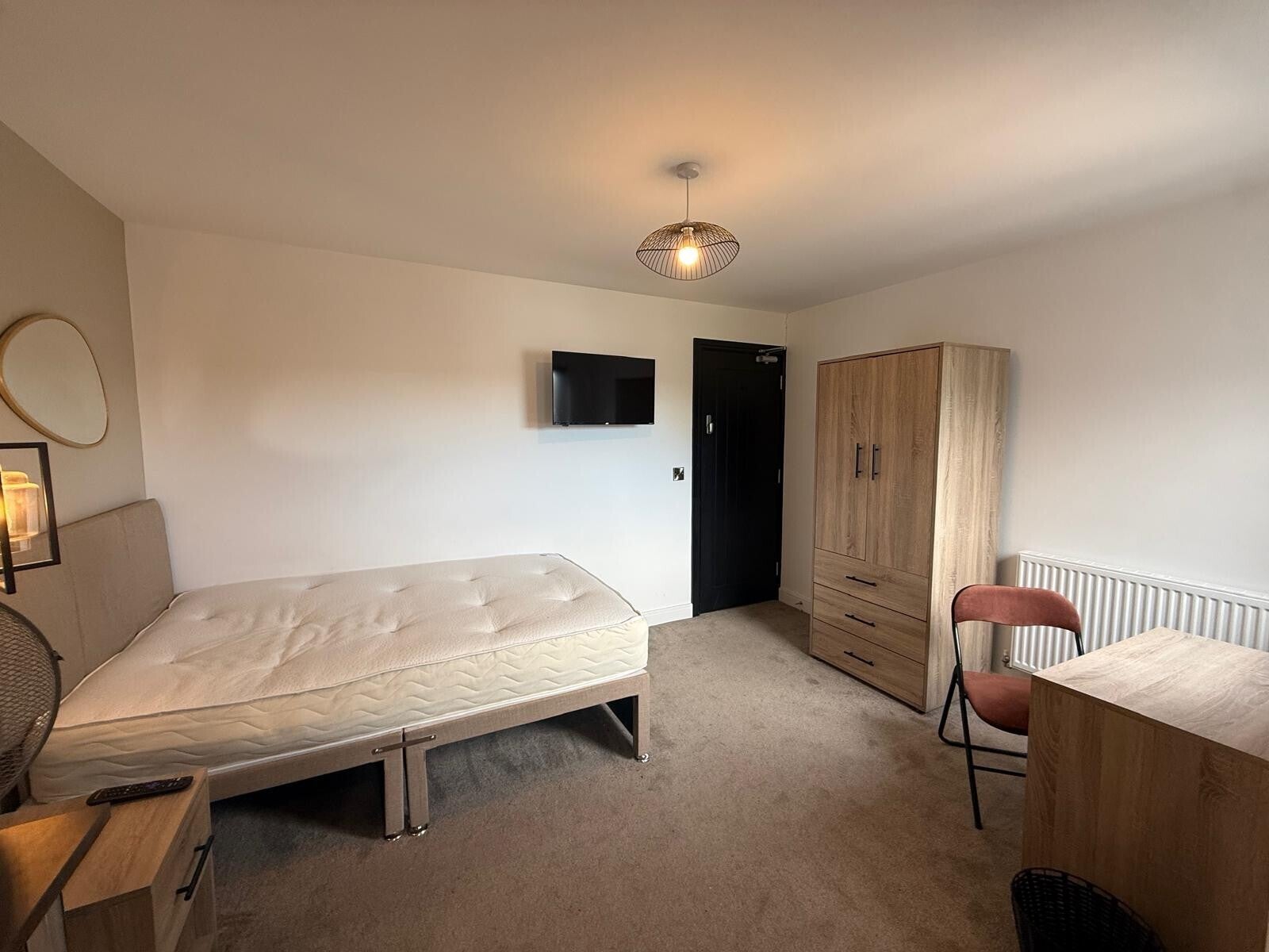 Room Campion Street in Derby