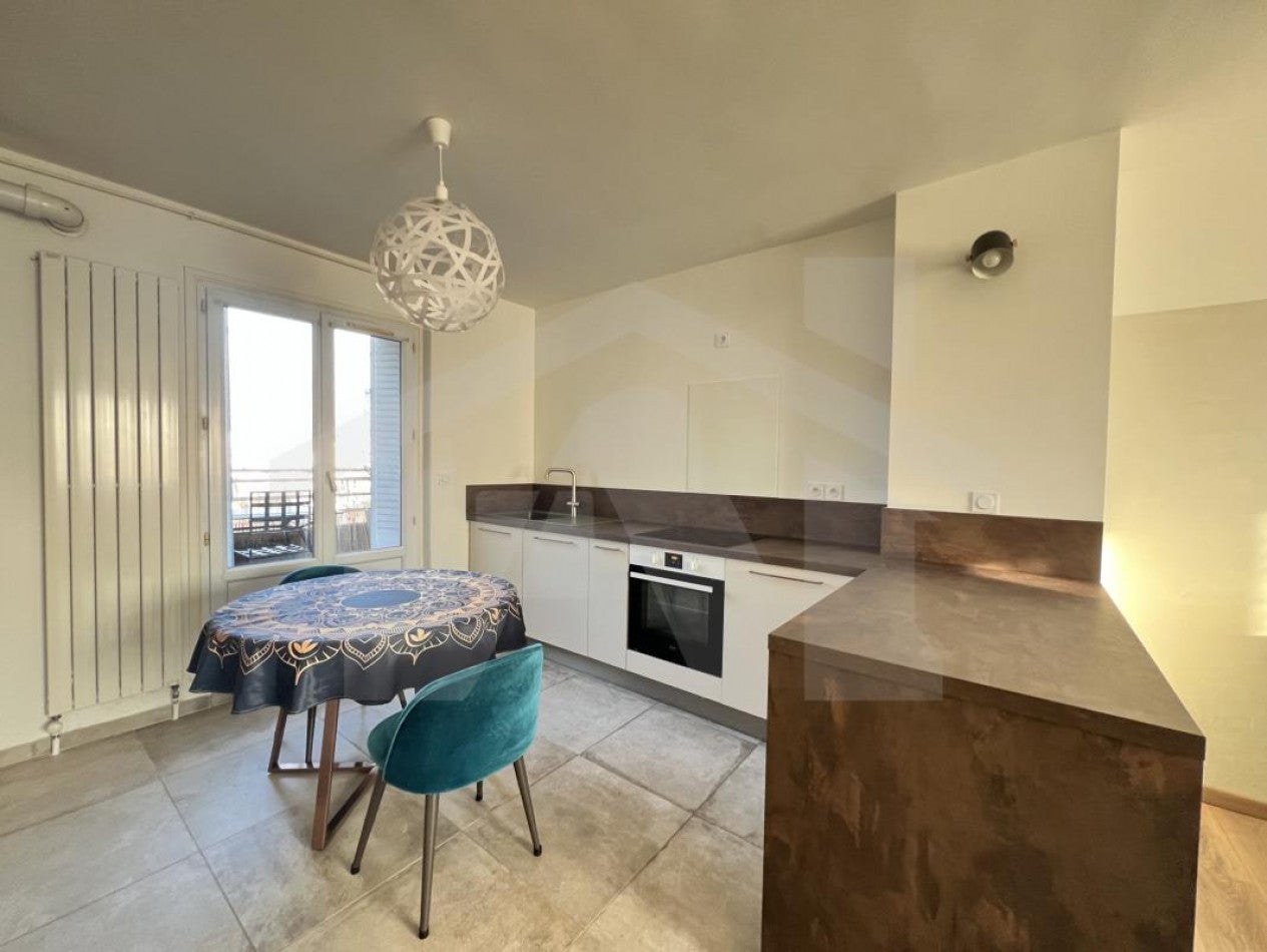 Appartement Cours de la Libération et du Général de Gaulle à Grenoble