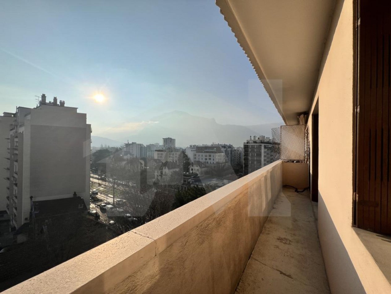Appartement Cours de la Libération et du Général de Gaulle à Grenoble