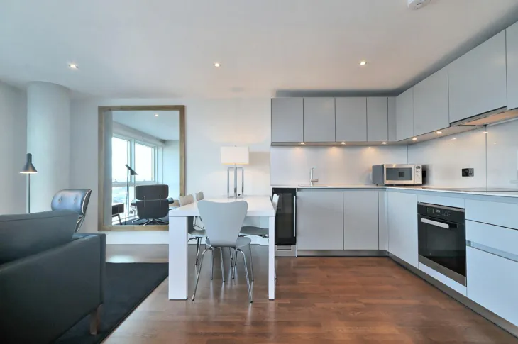 Flat Commercial Street in Greater London