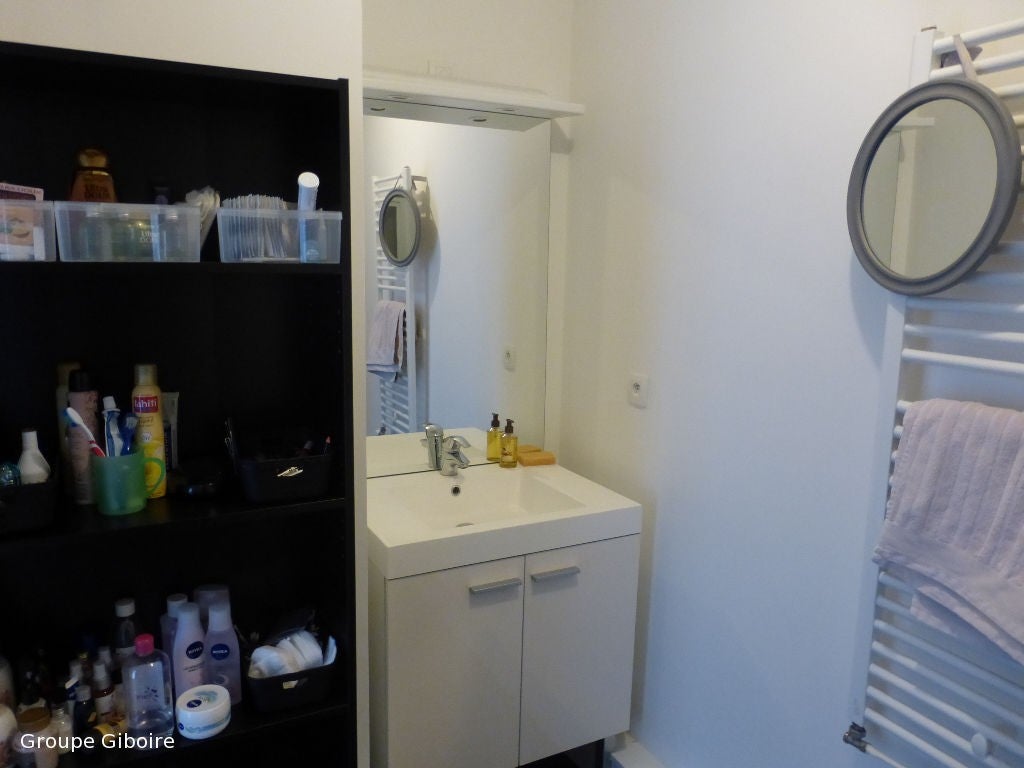 Flat Rue Gina Pane in Rennes