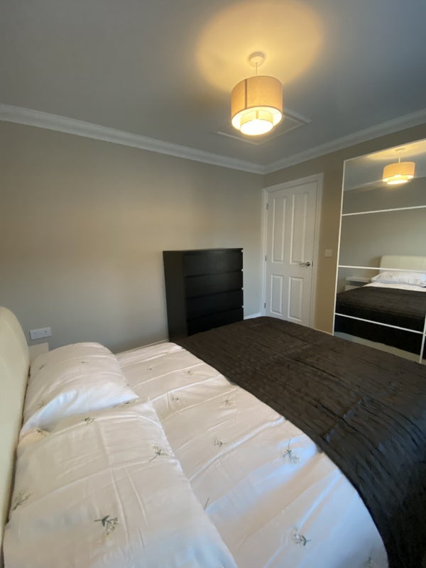 Room Fox Earth Close in Babergh