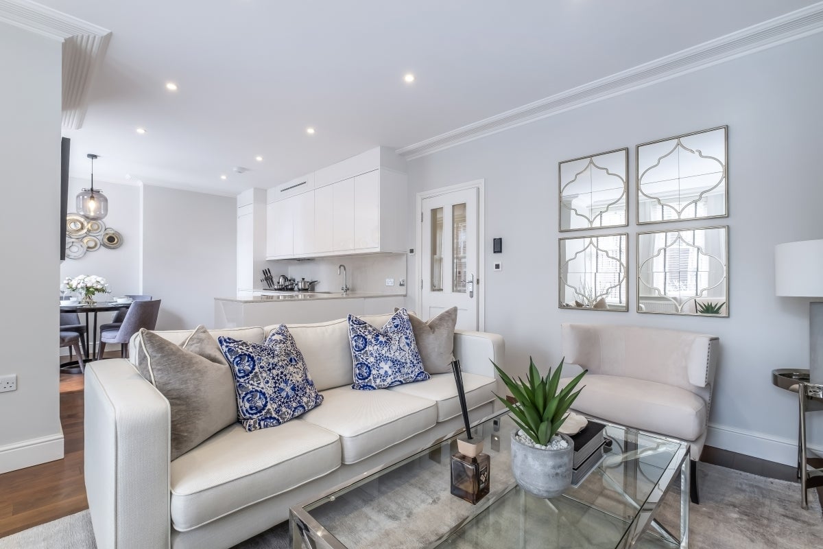 Flat King Street in Greater London