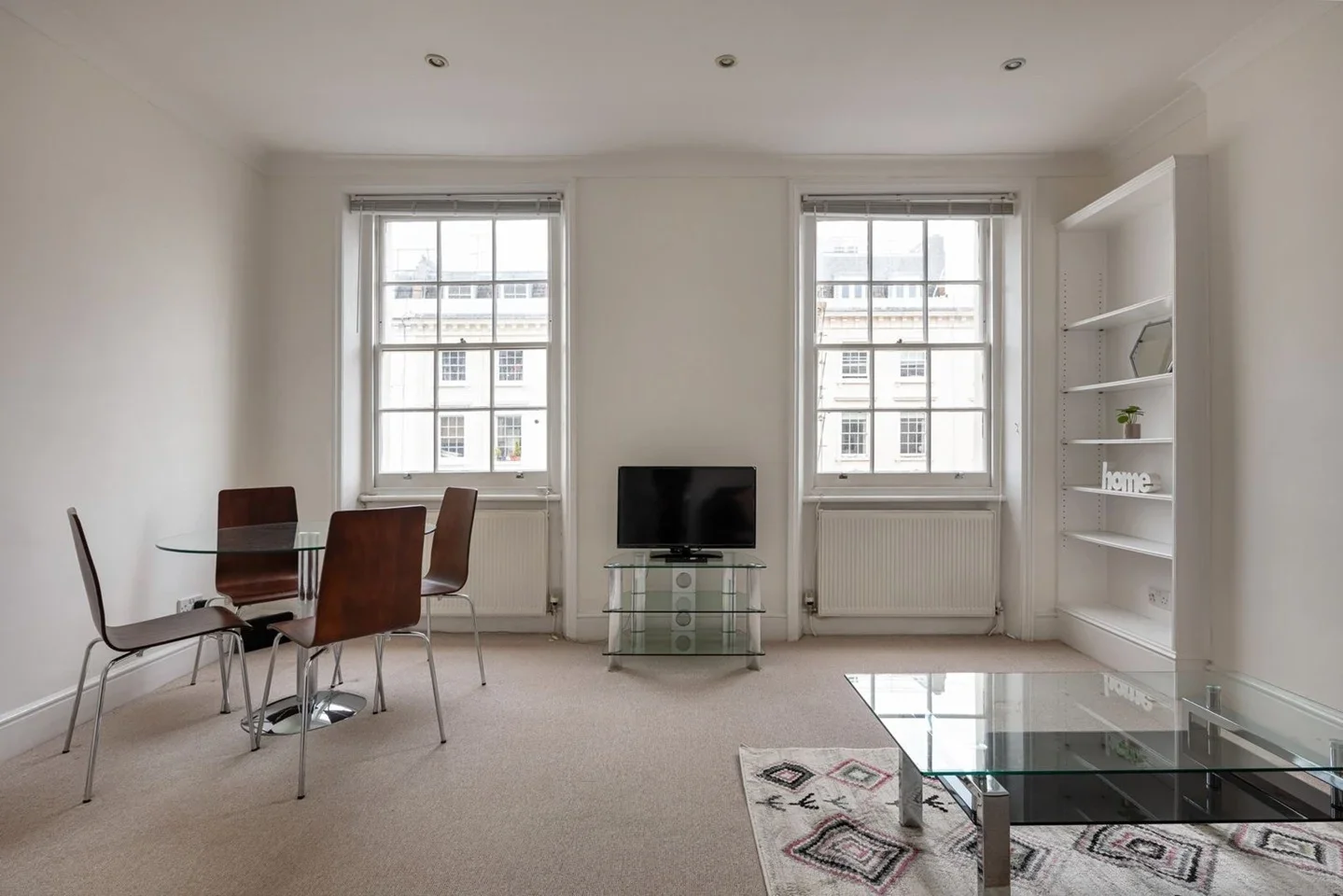 Flat Sutherland Street in City of Westminster