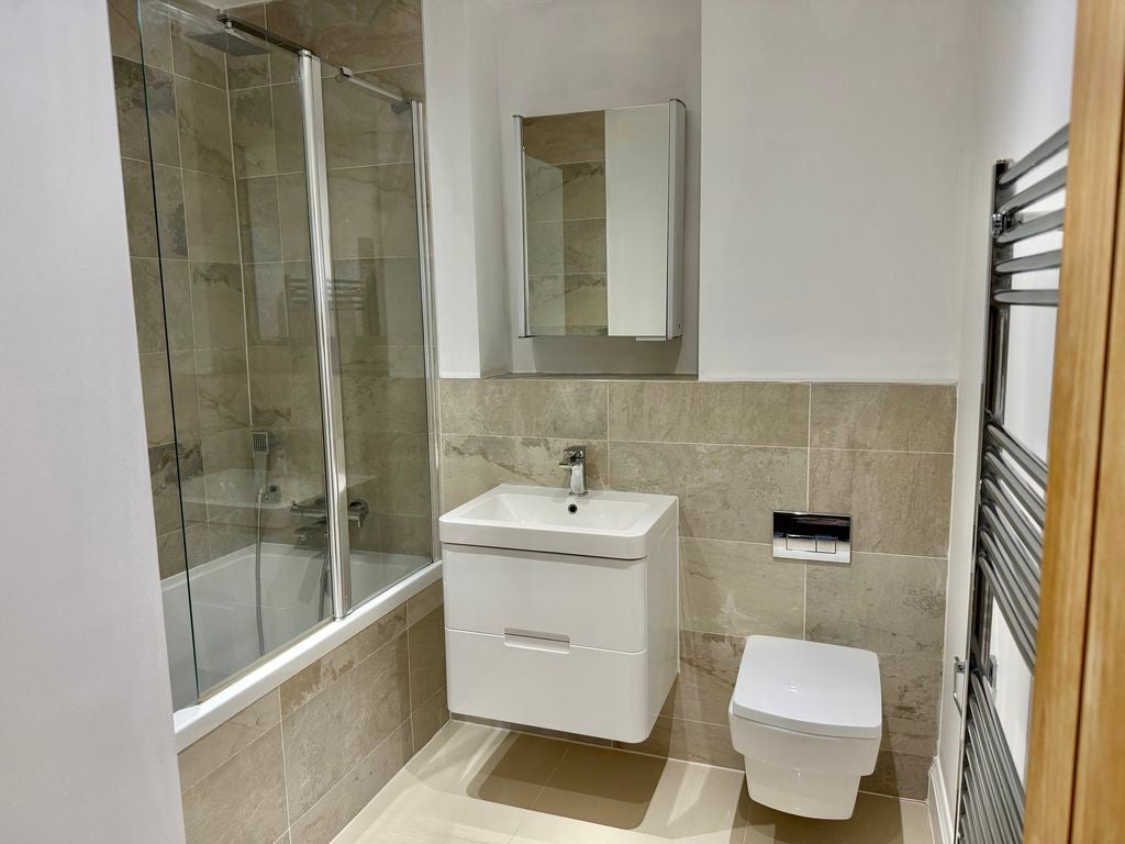 Flat Cuckfield Road in Mid Sussex