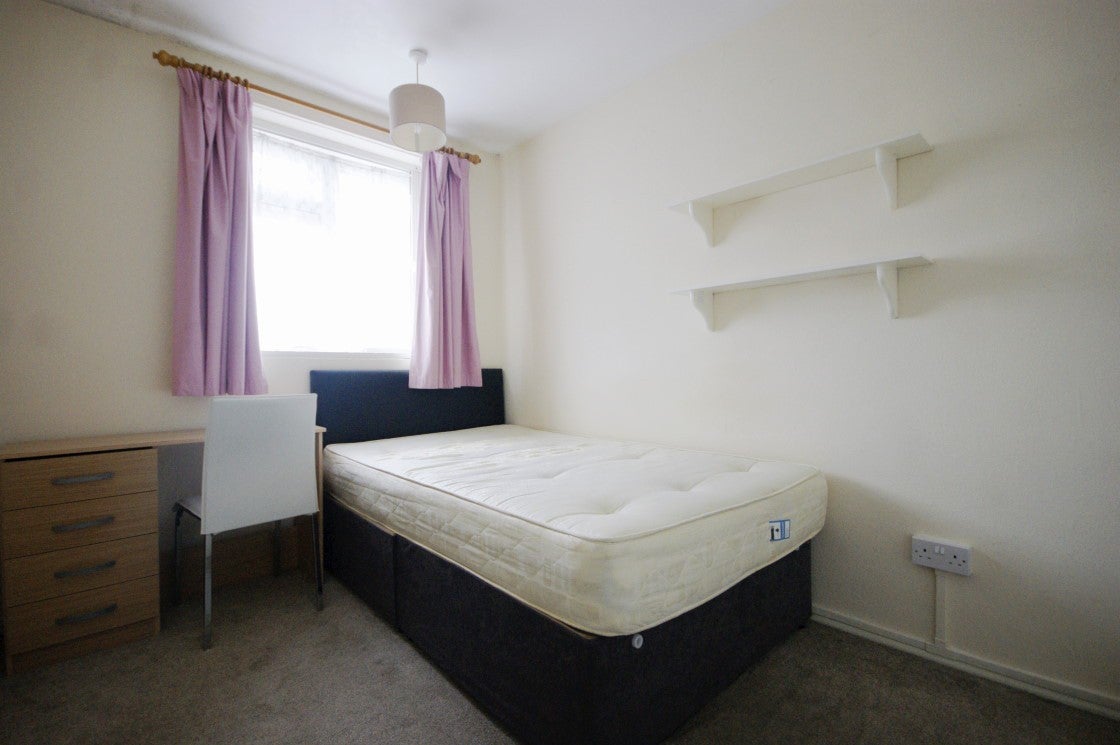 Flat Marquis Road in London
