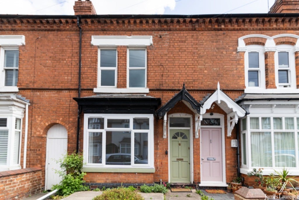 House Earls Court Road in Birmingham
