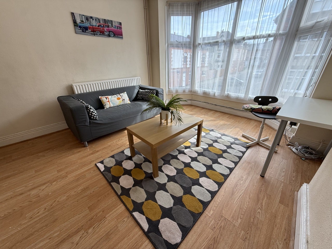 Flat Beckingham Road in Leicester