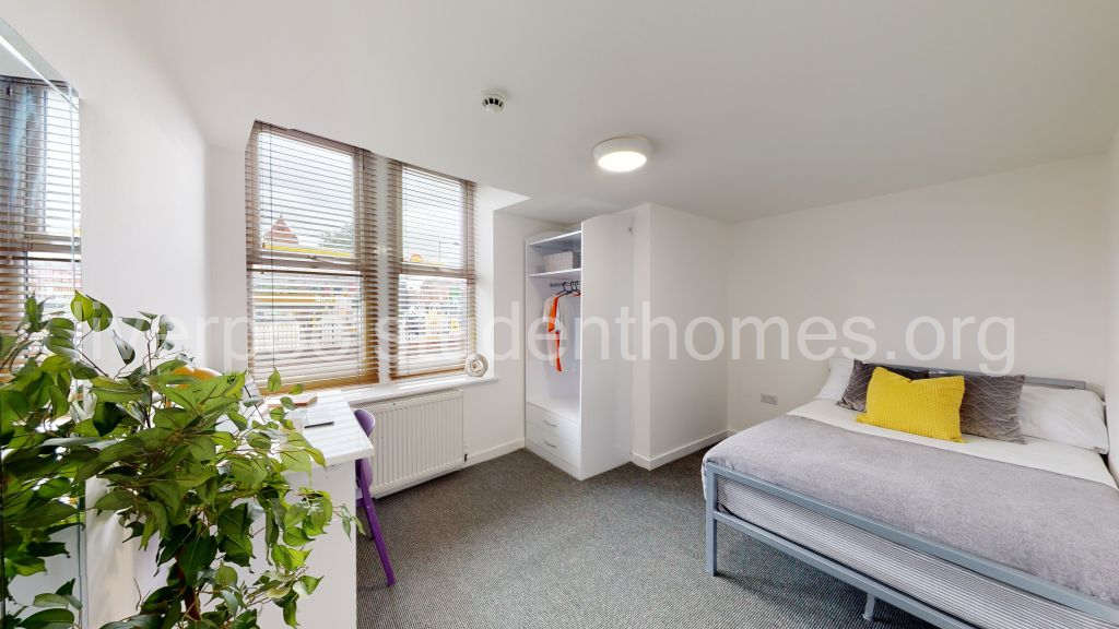 Room Shaw Street in Liverpool