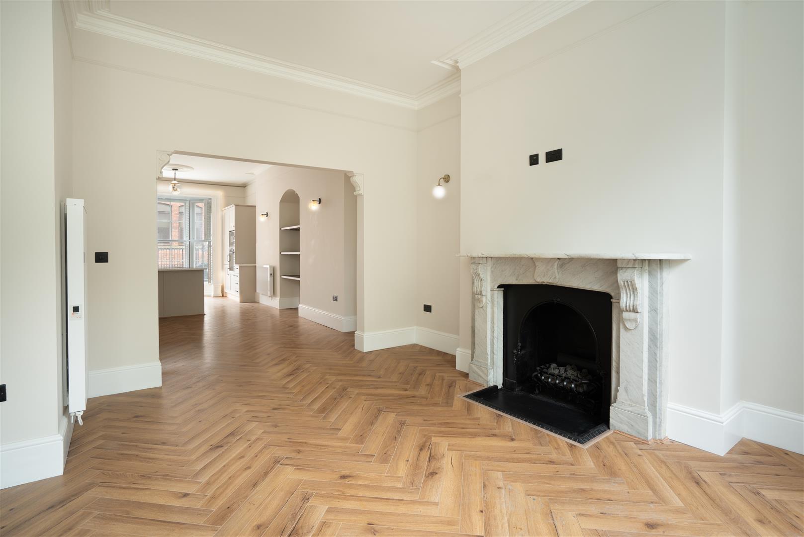 Flat Queen Square in Leeds