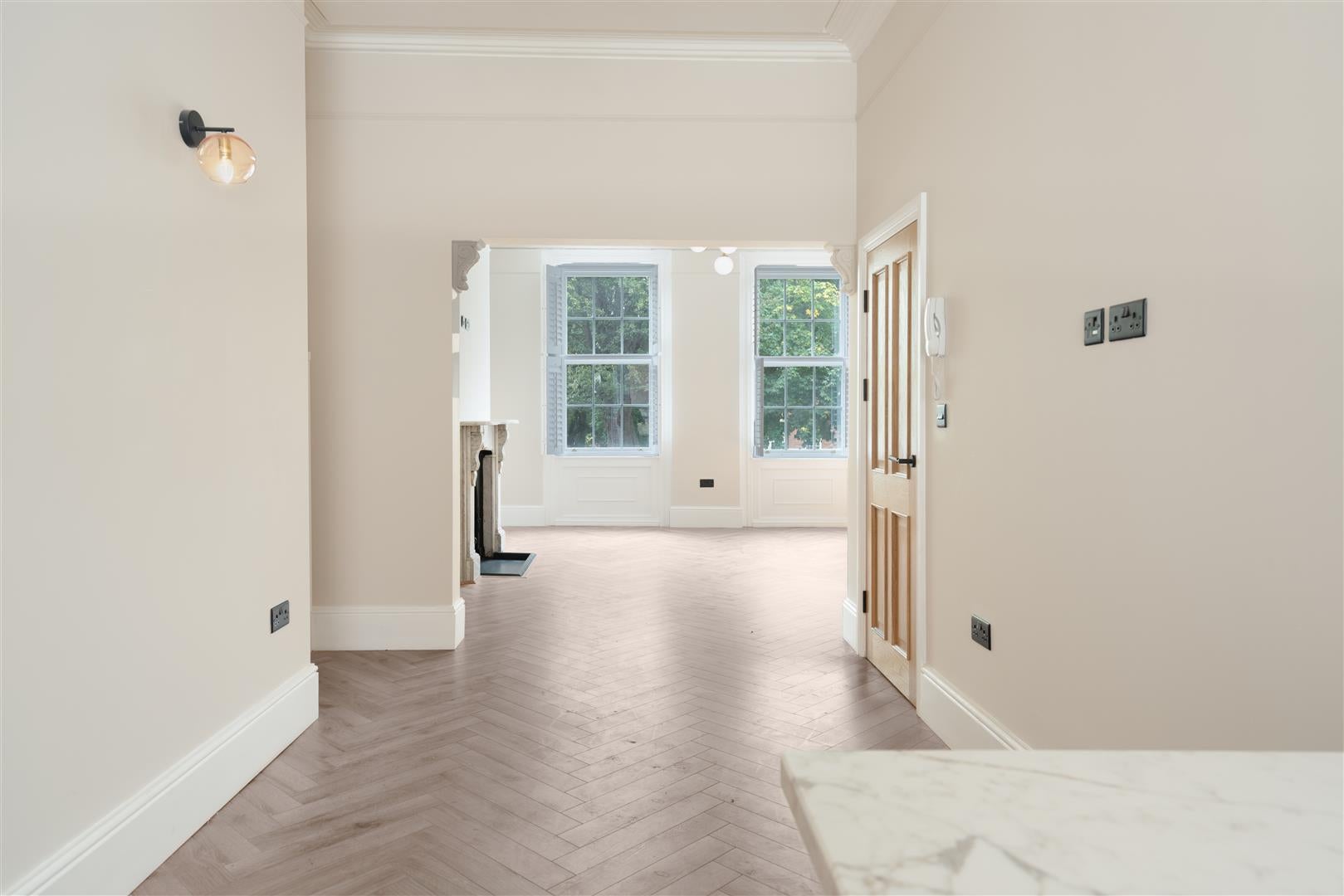 Flat Queen Square in Leeds