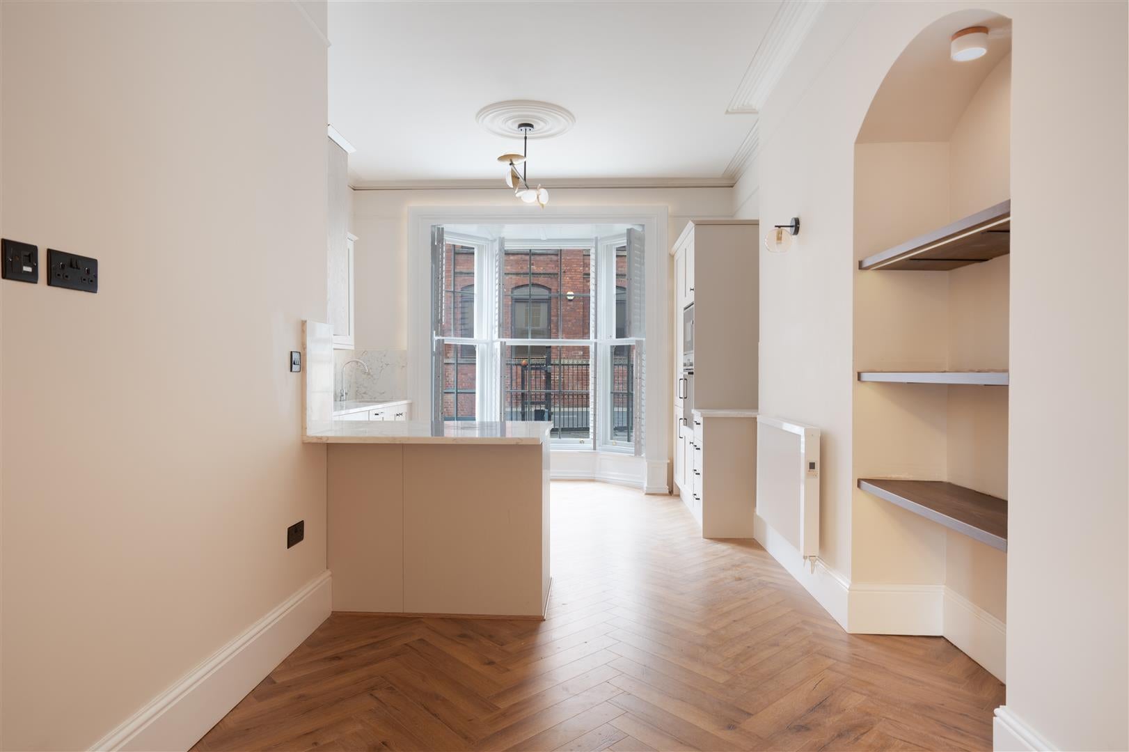 Flat Queen Square in Leeds